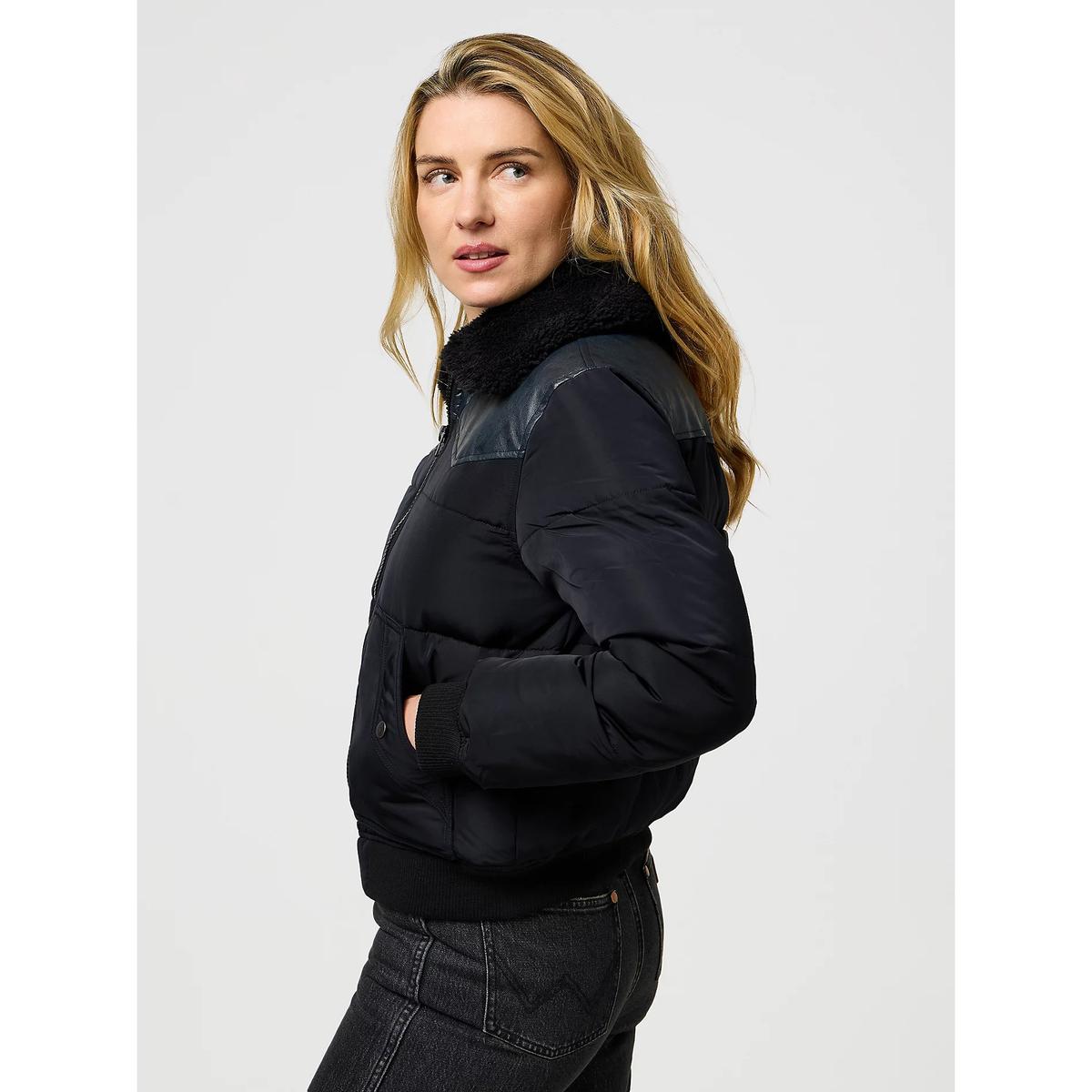 product/w/r/wrangler-112370812-black-10.jpg