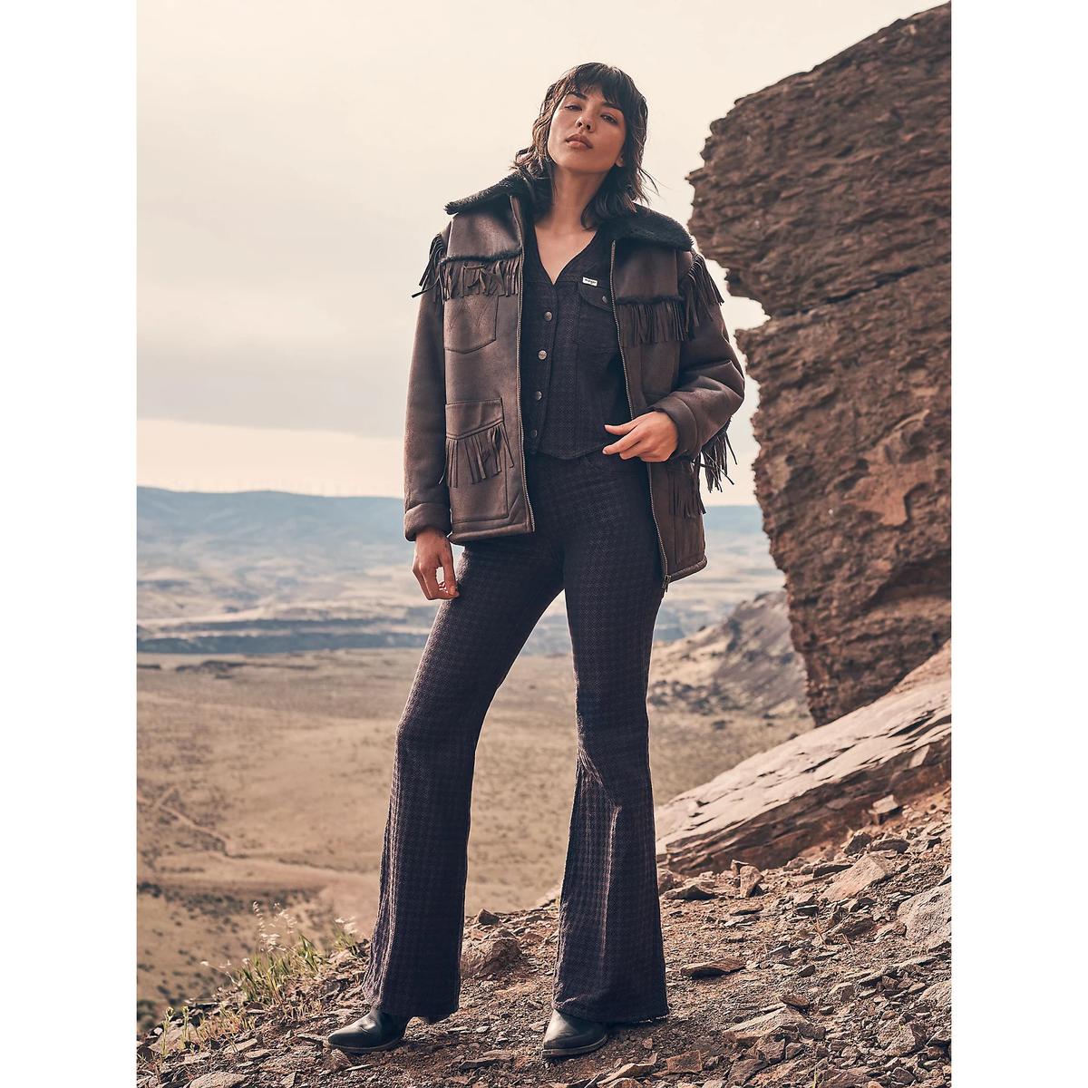 product/w/r/wrangler-112371696-brown-2.jpg