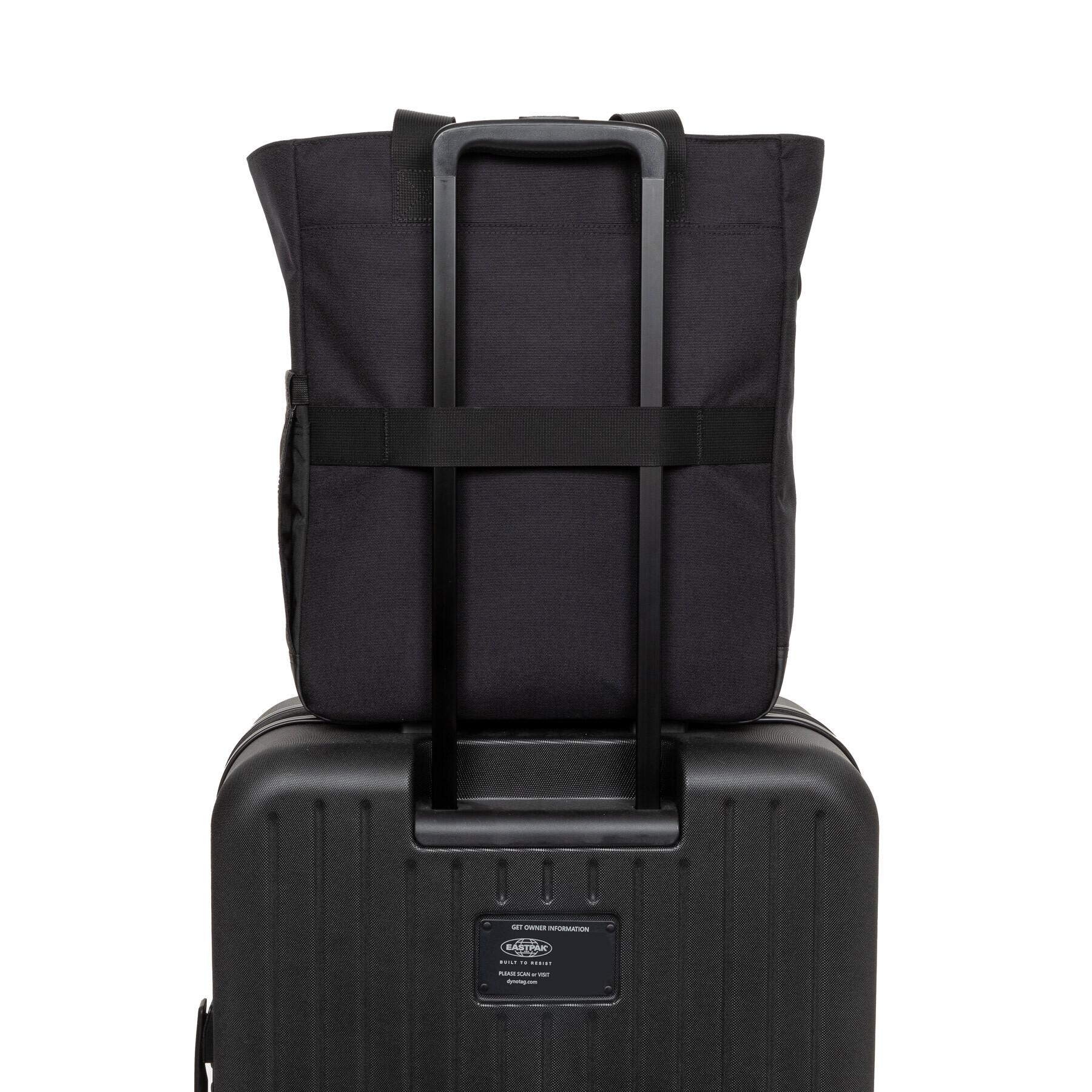 product/e/a/eastpak_ek0a5blj4t6_on-black_6.jpg