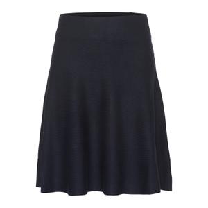 50109695-194011-women-s-skirt-culture-annemarie-salute