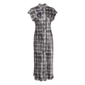 50110942-106595-long-women-s-t-shirt-dress-culture-jelly-mirjam-sand-squares