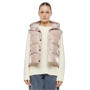 tb7004-02913-women-s-urban-classics-sherpa-recycled-hooded-puffer-vest-pink